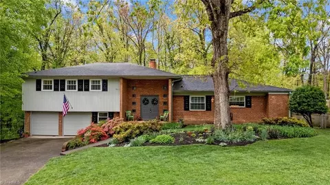 501 Forestdale Dr, Jamestown, NC 27282