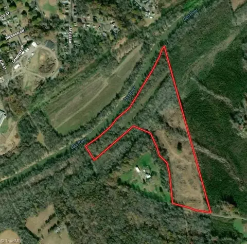 00 Round Hill Rd, Eden, NC 27288