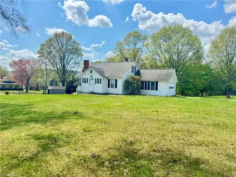 21212117 Swan Creek Rd, Jonesville, NC 28642