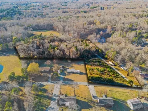 00 Peace Rd, Trinity, NC 27370