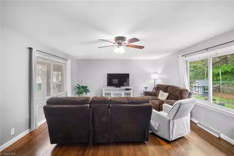 Living - 511 Sherbrook Dr, High Point, NC 27262 photo 1 of 2