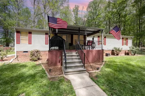 9717 E Us Highway 64, Ramseur, NC 27316