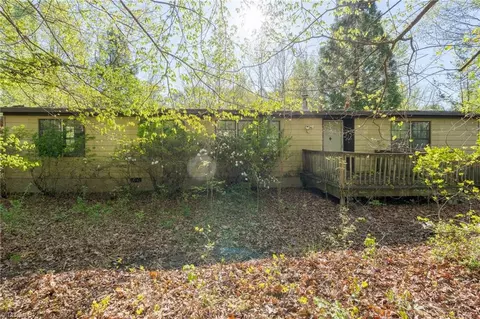 2503 Nelson Farm Rd, Greensboro, NC 27406