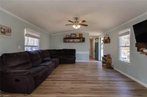 220 Dowell Dr, Roaring River, NC 28669 photo 13