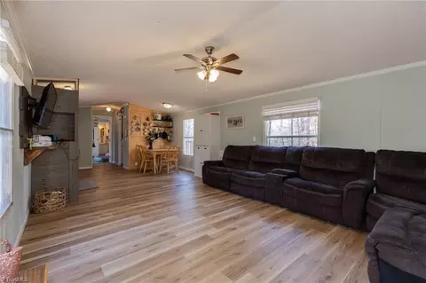 220 Dowell Dr, Roaring River, NC 28669 photo 10