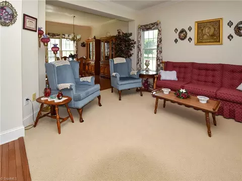 104 Prestwick Ct, King, NC 27021 photo 6