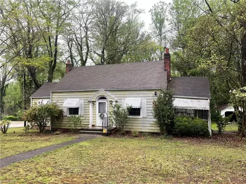 1218 Maiden Ln, Reidsville, NC 27320