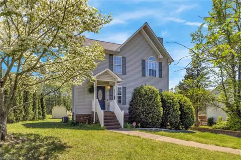 142 Tumbleweed Dr, Winston Salem, NC 27127