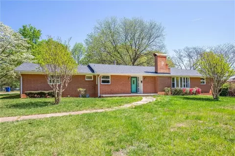 3621 Carver School Rd, Winston Salem, NC 27107
