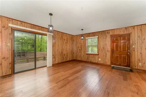 Living - 3795 Red Fox Rd, Trinity, NC 27370 photo 3 of 4