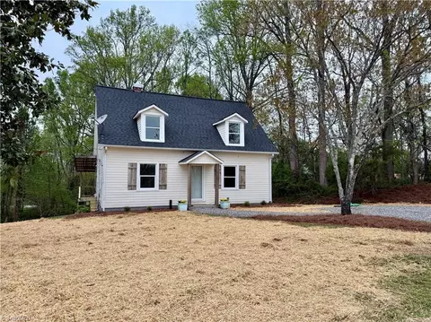 189 Cub Creek Church Rd, Wilkesboro, NC 28697