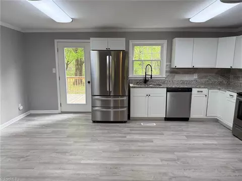 Kitchen - 169 Pine View Rd, Eden, NC 27288 photo 2 of 2