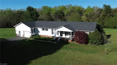 1016 Couchs Fish Lake Rd, State Road, NC 28676