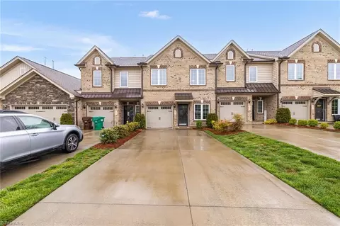 667 Stags Leap Ct, High Point, NC 27265