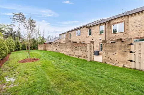 Exterior - 667 Stags Leap Ct, High Point, NC 27265 photo 8 of 9
