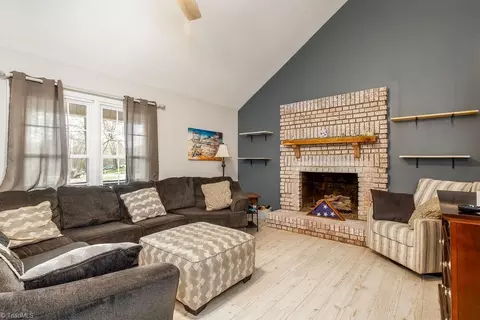 224 Oak Forest Ln, Trinity, NC 27370 photo 3