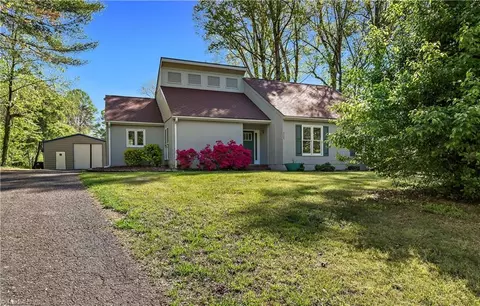 2125 Westminister Ln, Winston Salem, NC 27106