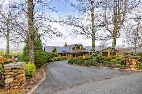 136 Woodcrest Rd, Roaring Gap, NC 28668