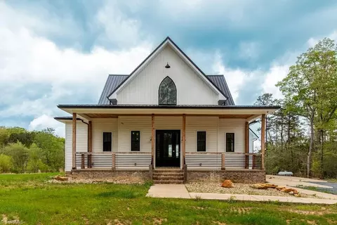 2596 Pisgah Church Rd, Asheboro, NC 27205