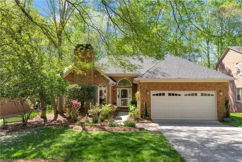 144 Wellesborough Rd, Winston Salem, NC 27104