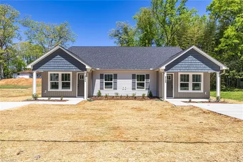 816 Unity St #A&B, Thomasville, NC 27360