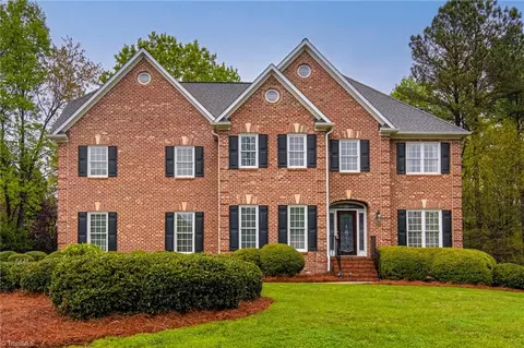 1504 Regents Park Ln, Greensboro, NC 27455