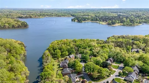 View/Area - 2607 Burch Pt, High Point, NC 27265 photo 5 of 5