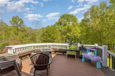 Exterior - 2607 Burch Pt, High Point, NC 27265 photo 6 of 10