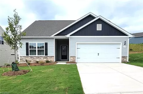 119 Courtland Dr, King, NC 27021