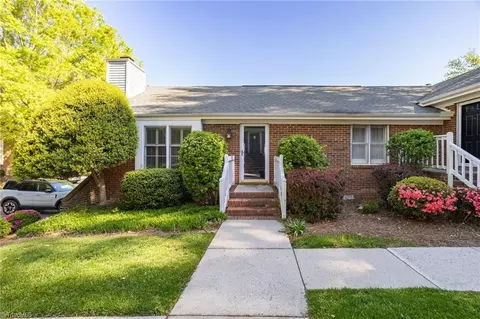 2006 Saddlegate Ct, Greensboro, NC 27407