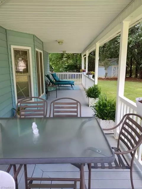 Exterior - 108 Hanover Ct, King, NC 27021 photo 4 of 5