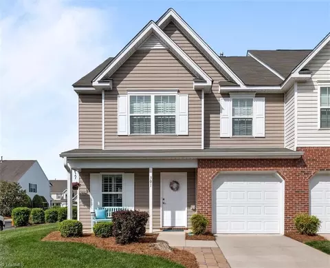 301 Robyns Glen Cir, Greensboro, NC 27409