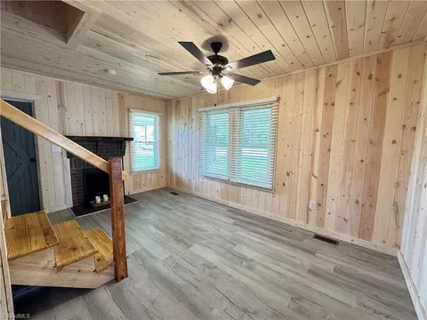 Living - 1230 Bridge St, Elkin, NC 28621 photo 3 of 5