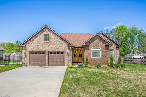 149 Helsabeck Rd, King, NC 27021
