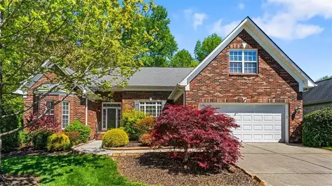 5118 Cobbler Ridge Ct, Greensboro, NC 27455