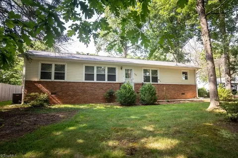 505 Graham St E, Mebane, NC 27302