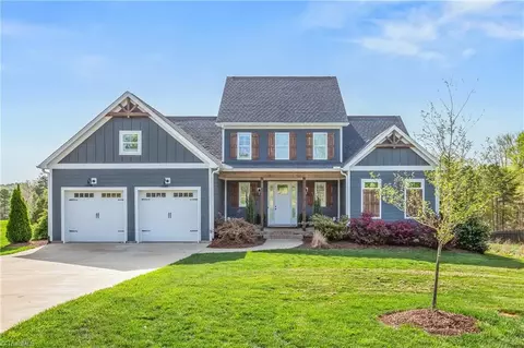 123 Arrow Glenn Ct, Advance, NC 27006