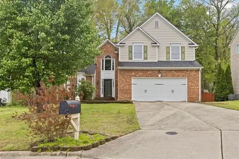 16 Oleander Pt, Greensboro, NC 27407