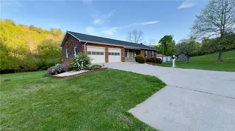 1339 Arbor Grove Church Rd, Millers Creek, NC 28651