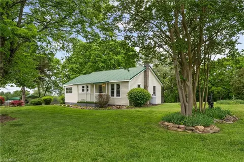 3219 Us Highway 158, Mocksville, NC 27028