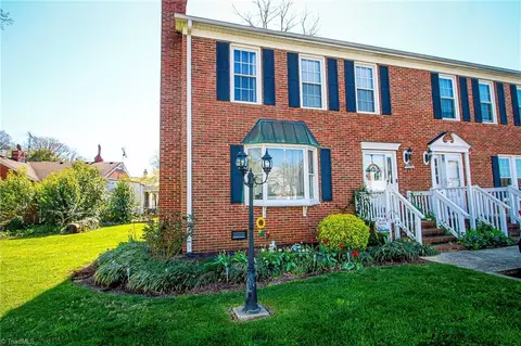 307 College Rd, Greensboro, NC 27410