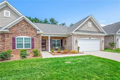 3725 Copper Ct, High Point, NC 27265