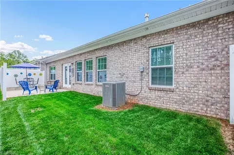 3725 Copper Ct, High Point, NC 27265 photo 29