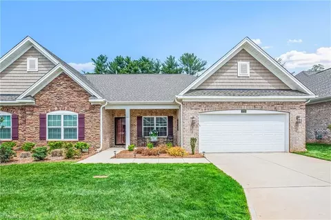 3725 Copper Ct, High Point, NC 27265 photo 2