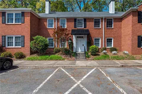 342 Hanover Arms Ct, Winston Salem, NC 27104
