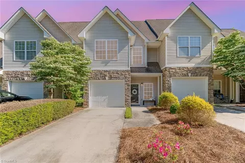 3846 Wayfarer Dr, Greensboro, NC 27410