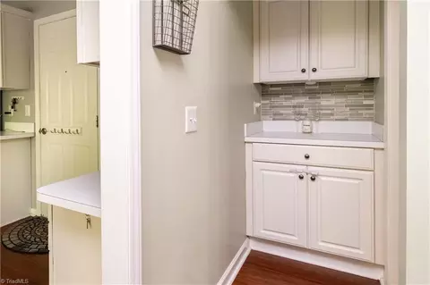 Entry Way - 1403 Spring Tree Ct, High Point, NC 27265 photo 6 of 7