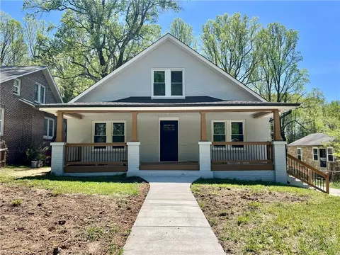 1353 Wentworth St, Reidsville, NC 27320