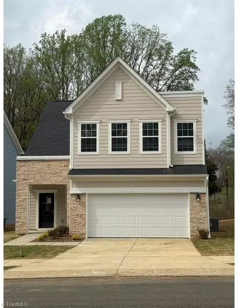 5903 Crossview Dr, Kernersville, NC 27284
