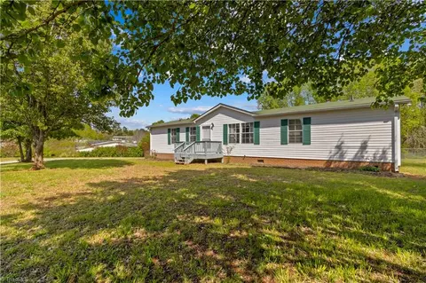 231 Charity Ln, Linwood, NC 27299
